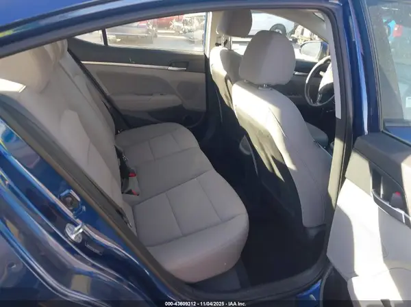 5NPD84LF8KH486497 2019 HYUNDAI ELANTRA - Image 8