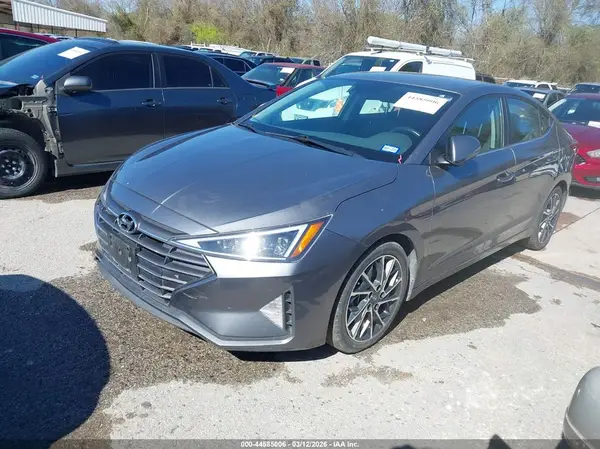 5NPD84LF8KH489089 2019 HYUNDAI ELANTRA - Image 2