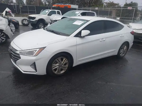 5NPD84LF8LH525588 2020 HYUNDAI ELANTRA - Image 2