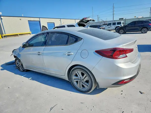 5NPD84LF8LH537630 2020 HYUNDAI ELANTRA - Image 2