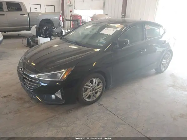 5NPD84LF8LH553875 2020 HYUNDAI ELANTRA - Image 2