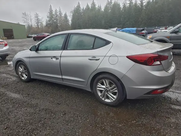 5NPD84LF8LH557649 2020 HYUNDAI ELANTRA - Image 2