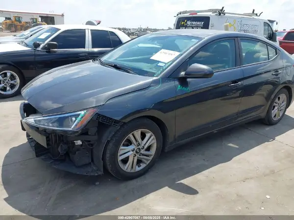 5NPD84LF8LH558221 2020 HYUNDAI ELANTRA - Image 2