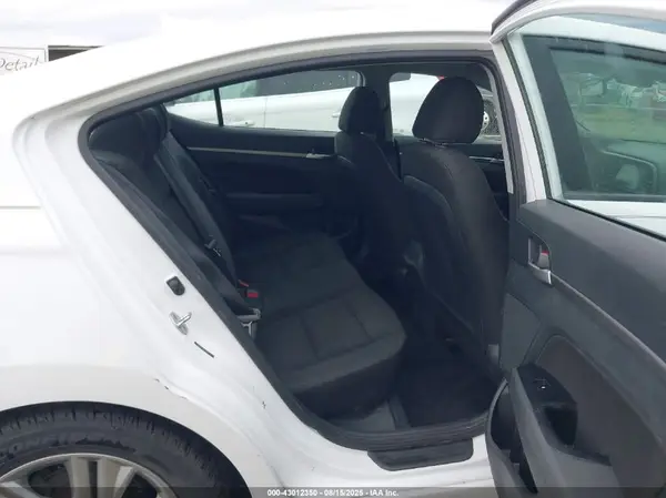 5NPD84LF8LH561166 2020 HYUNDAI ELANTRA - Image 8