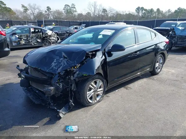 5NPD84LF8LH561393 2020 HYUNDAI ELANTRA - Image 2