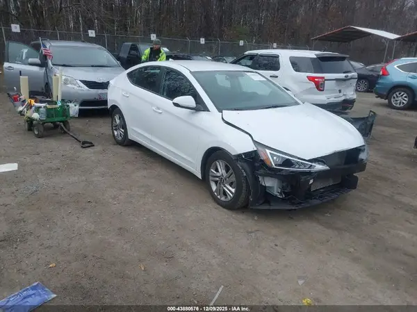 5NPD84LF8LH562267 2020 HYUNDAI ELANTRA - Image 1