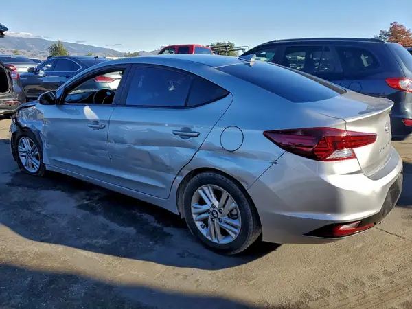 5NPD84LF8LH570501 2020 HYUNDAI ELANTRA - Image 2