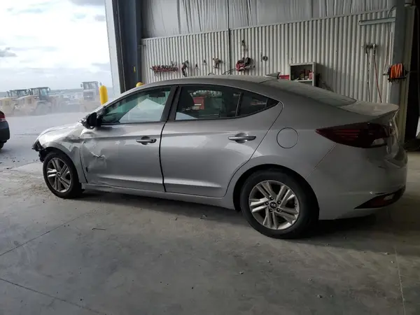 5NPD84LF8LH571650 2020 HYUNDAI ELANTRA - Image 2
