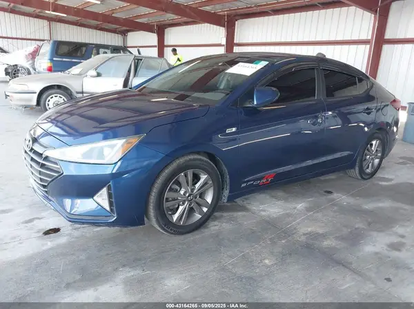 5NPD84LF8LH578131 2020 HYUNDAI ELANTRA - Image 2