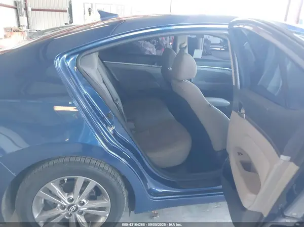 5NPD84LF8LH578131 2020 HYUNDAI ELANTRA - Image 8