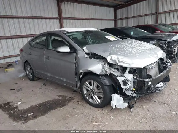 5NPD84LF8LH585032 2020 HYUNDAI ELANTRA - Image 1