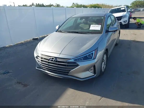 5NPD84LF8LH601584 2020 HYUNDAI ELANTRA - Image 2