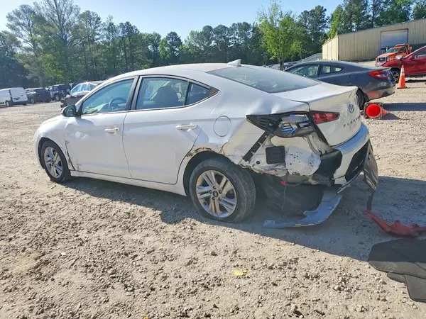 5NPD84LF8LH610558 2020 HYUNDAI ELANTRA - Image 2