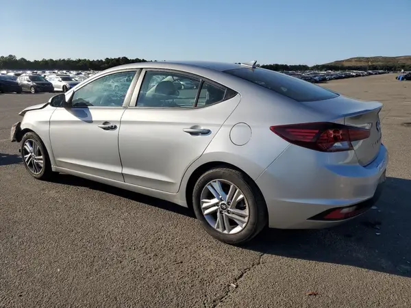 5NPD84LF8LH620670 2020 HYUNDAI ELANTRA - Image 2