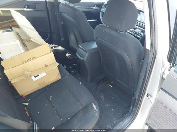 5NPD84LF8LH625562 2020 HYUNDAI ELANTRA - Image 8