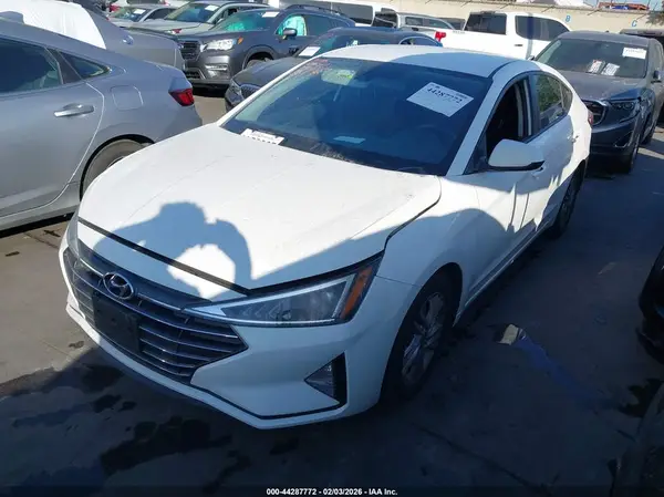 5NPD84LF8LH631300 2020 HYUNDAI ELANTRA - Image 2