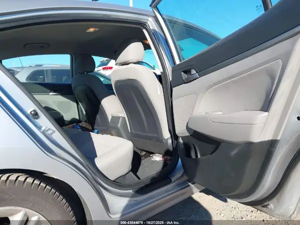 5NPD84LF8LH632513 2020 HYUNDAI ELANTRA - Image 8