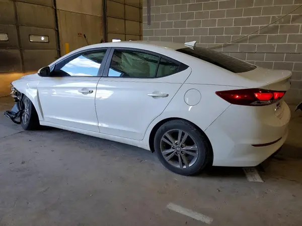 5NPD84LF9HH001096 2017 HYUNDAI ELANTRA - Image 2