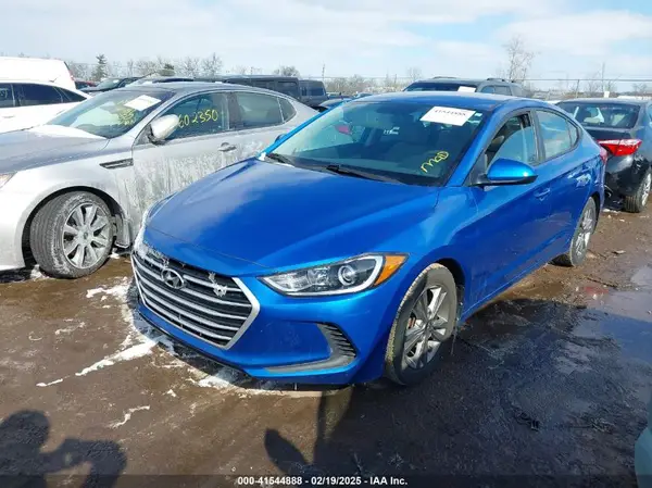 5NPD84LF9HH001969 2017 HYUNDAI ELANTRA - Image 2