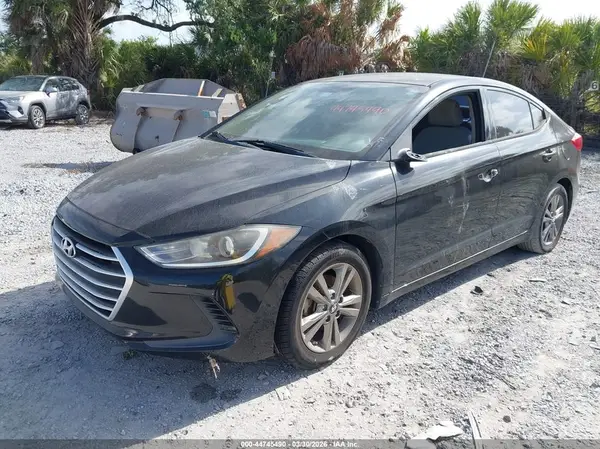 5NPD84LF9HH002751 2017 HYUNDAI ELANTRA - Image 2