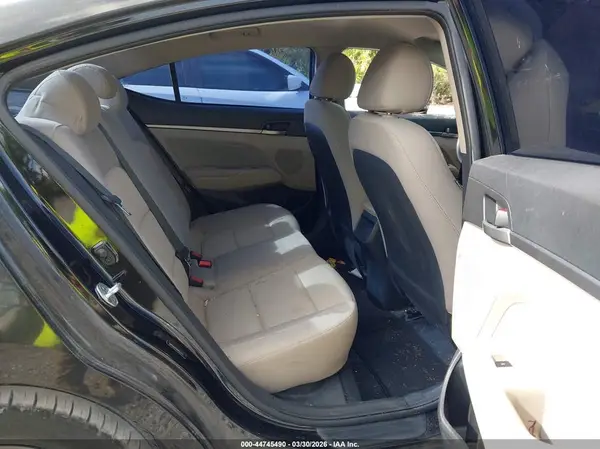 5NPD84LF9HH002751 2017 HYUNDAI ELANTRA - Image 8