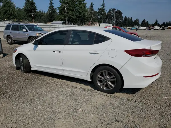 5NPD84LF9HH004788 2017 HYUNDAI ELANTRA - Image 2