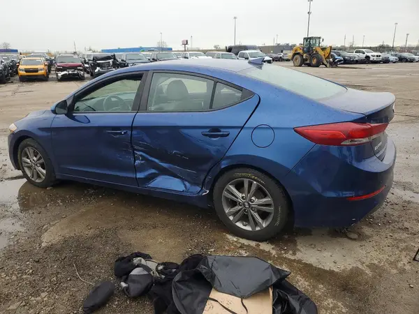 5NPD84LF9HH005584 2017 HYUNDAI ELANTRA - Image 2