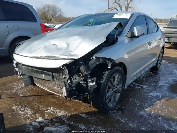 5NPD84LF9HH005990 2017 HYUNDAI ELANTRA - Image 2