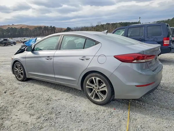 5NPD84LF9HH006296 2017 HYUNDAI ELANTRA - Image 2