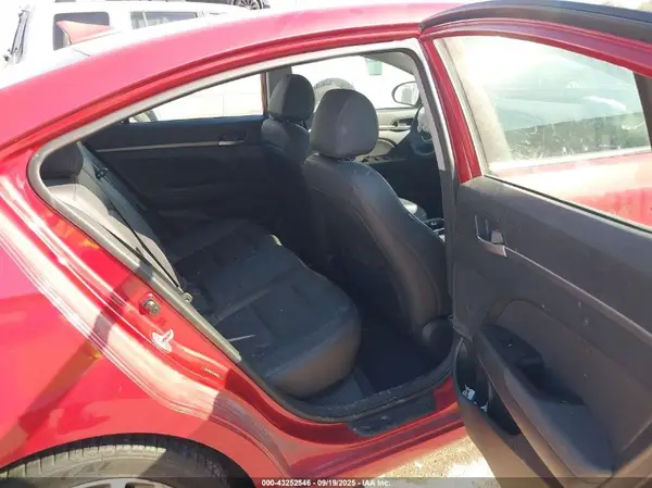 5NPD84LF9HH008713 2017 HYUNDAI ELANTRA - Image 8