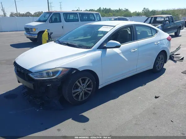 5NPD84LF9HH009330 2017 HYUNDAI ELANTRA - Image 2