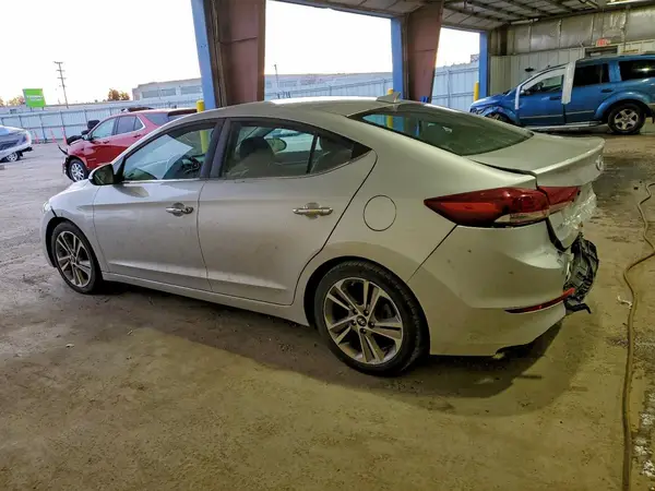 5NPD84LF9HH009795 2017 HYUNDAI ELANTRA - Image 2