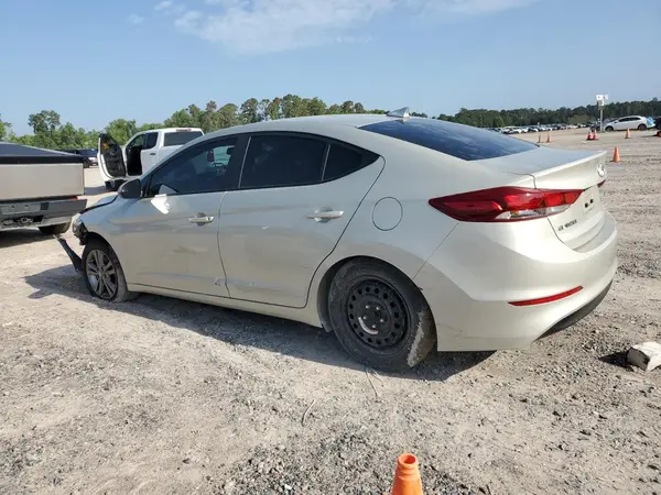 5NPD84LF9HH010672 2017 HYUNDAI ELANTRA - Image 2