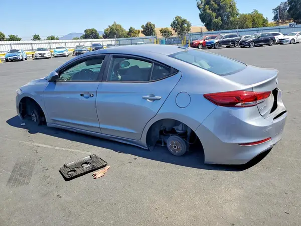 5NPD84LF9HH013037 2017 HYUNDAI ELANTRA - Image 2