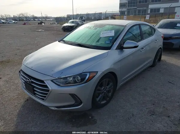 5NPD84LF9HH014768 2017 HYUNDAI ELANTRA - Image 2