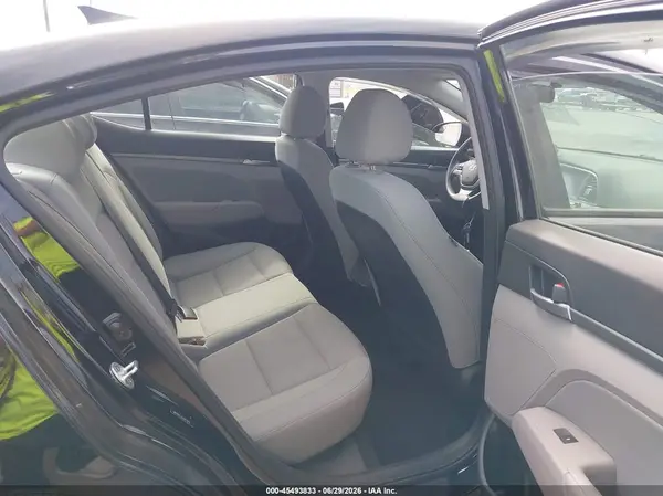5NPD84LF9HH017878 2017 HYUNDAI ELANTRA - Image 8