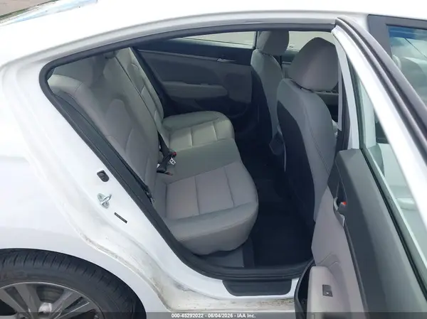 5NPD84LF9HH017976 2017 HYUNDAI ELANTRA - Image 8