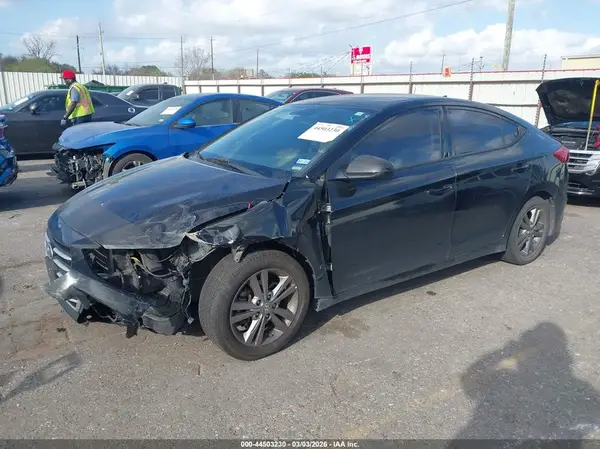 5NPD84LF9HH018674 2017 HYUNDAI ELANTRA - Image 2