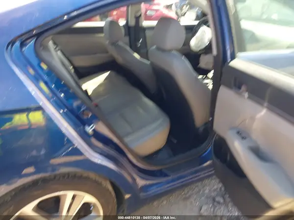 5NPD84LF9HH023101 2017 HYUNDAI ELANTRA - Image 8