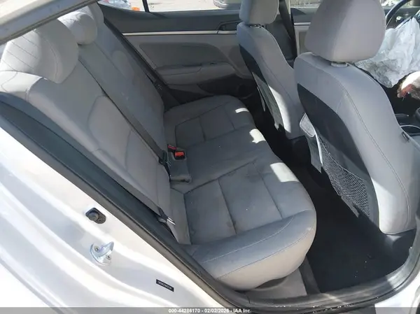 5NPD84LF9HH023194 2017 HYUNDAI ELANTRA - Image 8