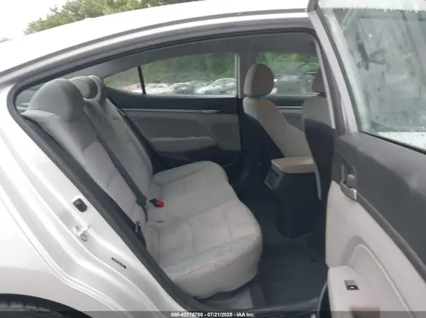 5NPD84LF9HH024152 2017 HYUNDAI ELANTRA - Image 8