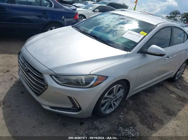 5NPD84LF9HH024703 2017 HYUNDAI ELANTRA - Image 2