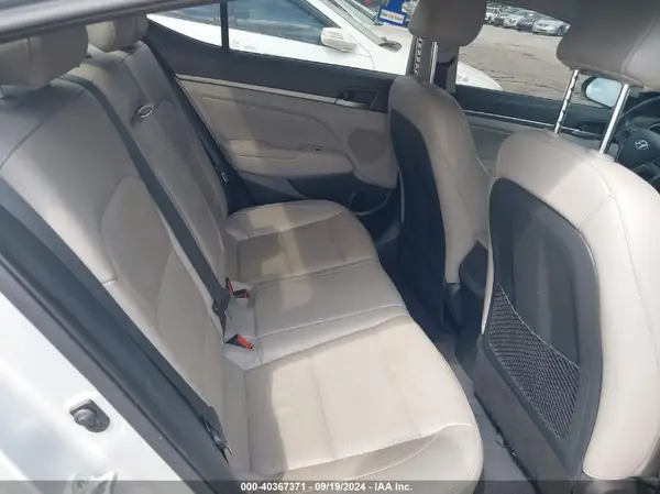 5NPD84LF9HH024703 2017 HYUNDAI ELANTRA - Image 8