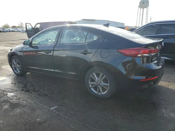5NPD84LF9HH025835 2017 HYUNDAI ELANTRA - Image 2