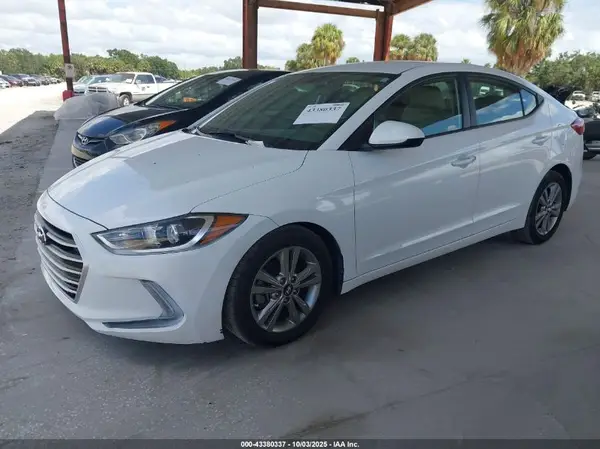 5NPD84LF9HH027326 2017 HYUNDAI ELANTRA - Image 2