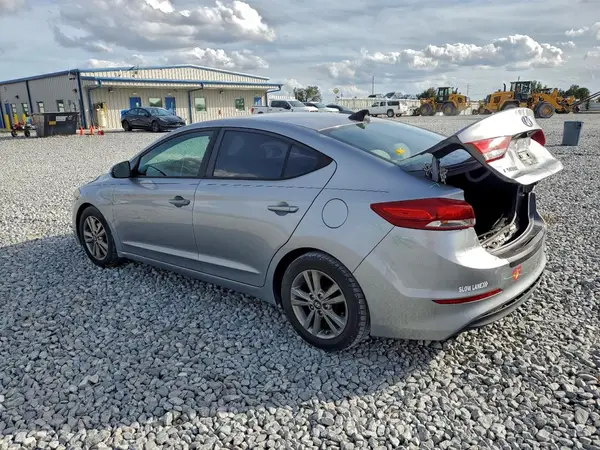 5NPD84LF9HH033837 2017 HYUNDAI ELANTRA - Image 2