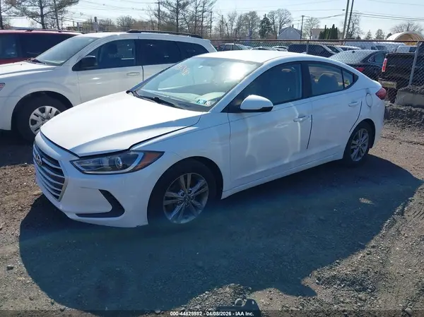 5NPD84LF9HH034633 2017 HYUNDAI ELANTRA - Image 2