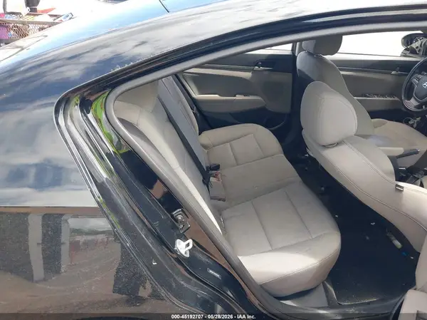 5NPD84LF9HH035782 2017 HYUNDAI ELANTRA - Image 8