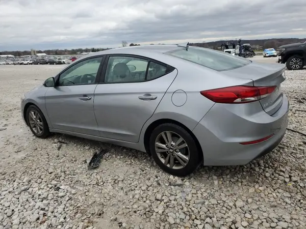 5NPD84LF9HH038388 2017 HYUNDAI ELANTRA - Image 2