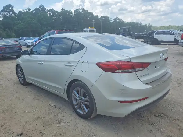 5NPD84LF9HH040240 2017 HYUNDAI ELANTRA - Image 2
